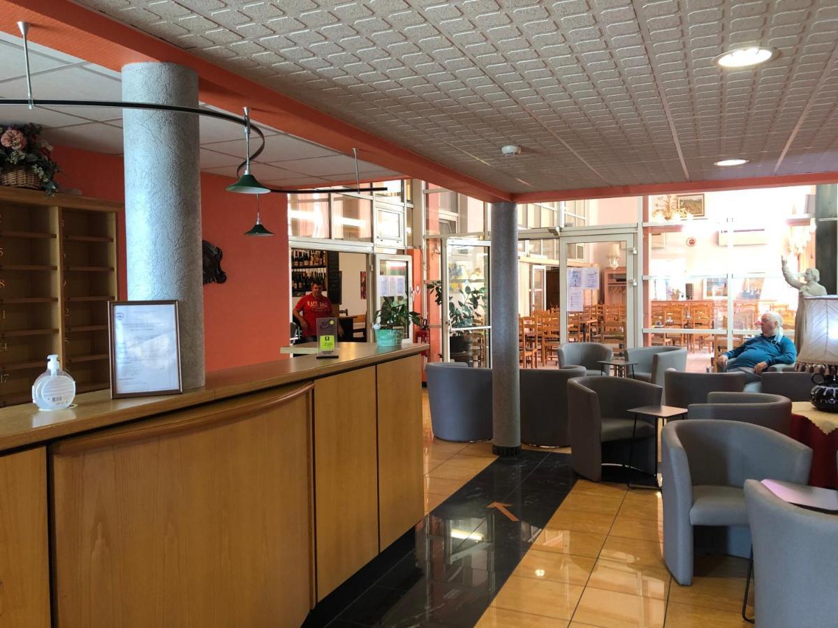 Logis Hotel Restaurant Saint Augustin Mittelbronn Zewnętrze zdjęcie